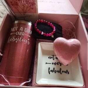 Pink Gift Set with Tumbler and Heart